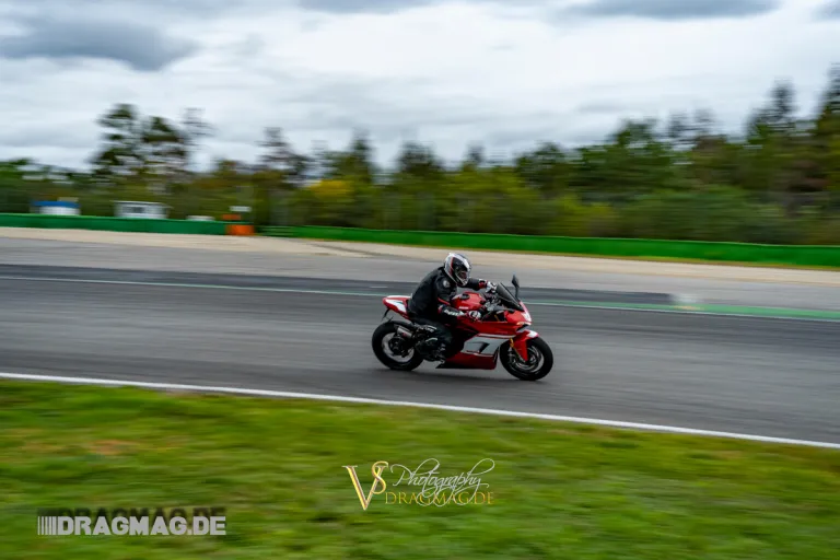 Touristenfahrten Hockenheimring 04.10.2020 – Foto 15