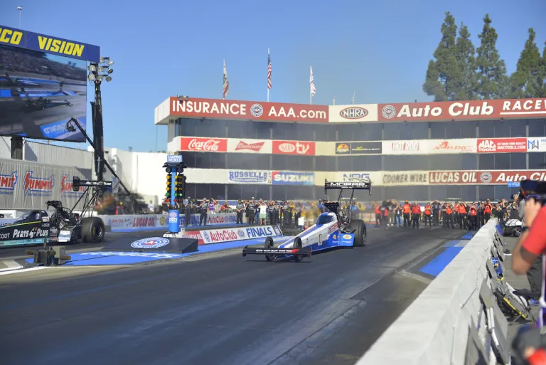 NHRA Auto Club Finals Pomona 2021 – Foto 3