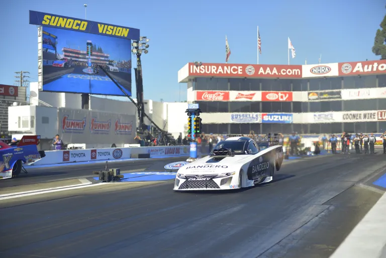 NHRA Auto Club Finals Pomona 2021 – Foto 26