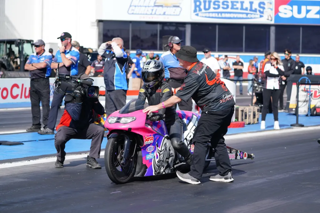 NHRA Auto Club Finals Pomona 2022 – Foto 1